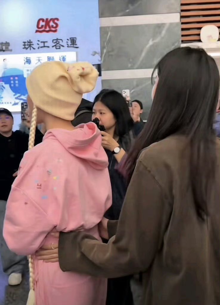 VeeOrbit's tweet image. 🤔