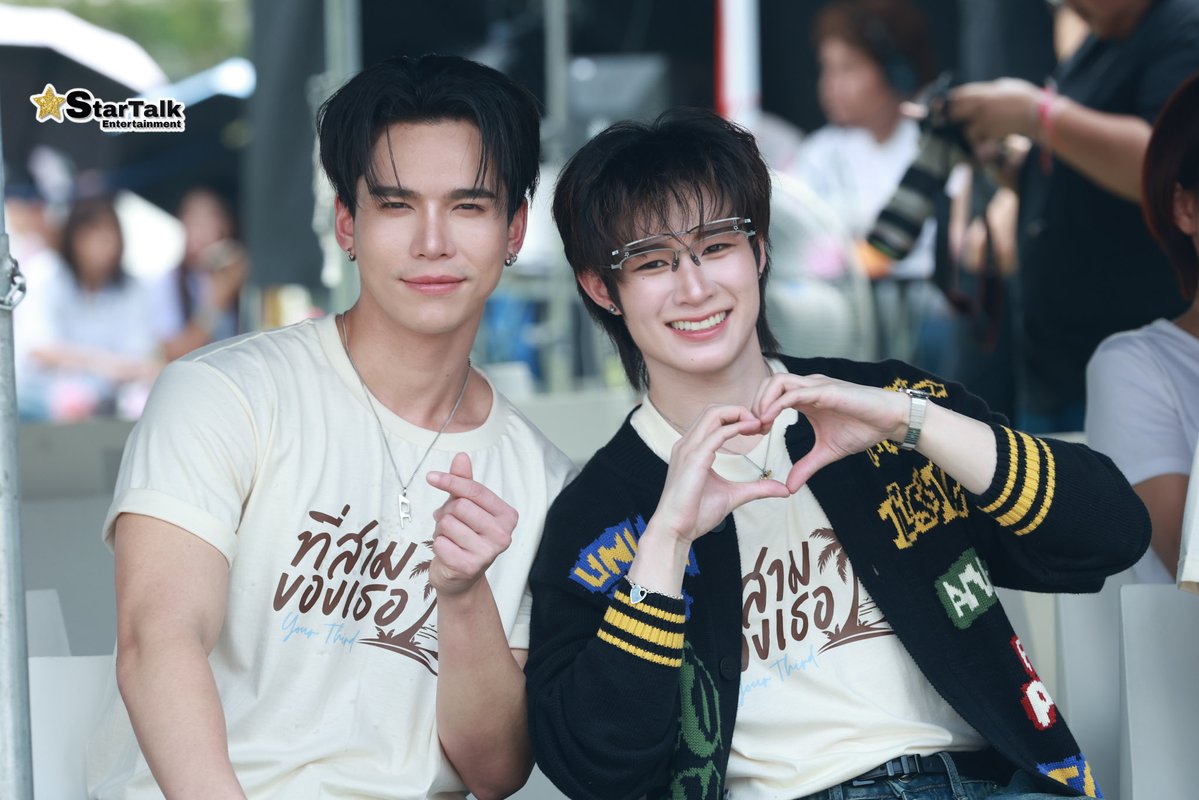 "แม้ก  ณฐ " ในพิธีบวงสรวงซีรีส์ 
"ที่สามของเธอ | Your Third Series"

Your Third Worship
#บวงสรวงที่สามของเธอ

#mmaxmax  #natasitt