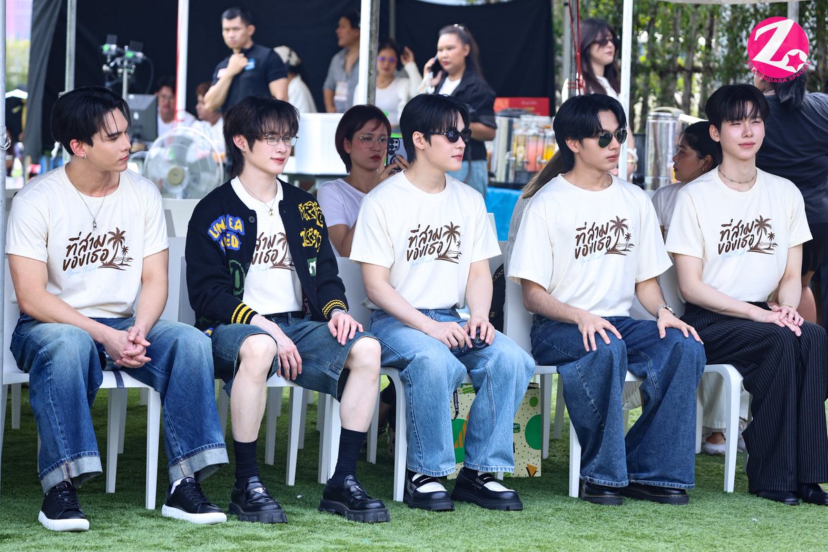 Zokzakdara2's tweet image. "แม้ก-ณฐ-โอม-ฟิว-เจ็ม" ร่วมพิธีบวงสรวงซีรีส์ "ที่สามของเธอ Your Third Series"

Your Third Worship
#บวงสรวงที่สามของเธอ
#mmaxmax #natasitt 
#MaxNat 
#ohmkrit #GemsLittle_  #Gems_ktp #f3w_wp 
#YourThirdSeries 
#ที่สามของเธอSeries