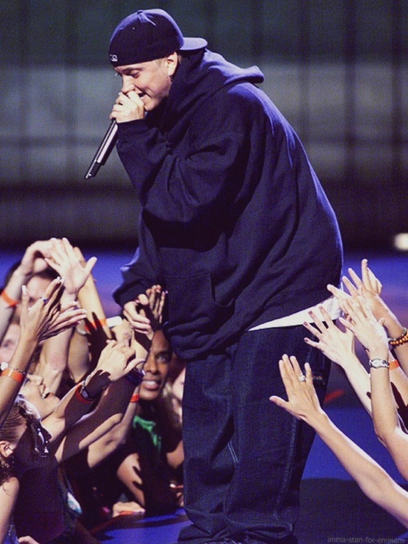 lallish210's tweet photo. @RayRapOpinions Eminem clears https://t.co/AP8RBu7fRE