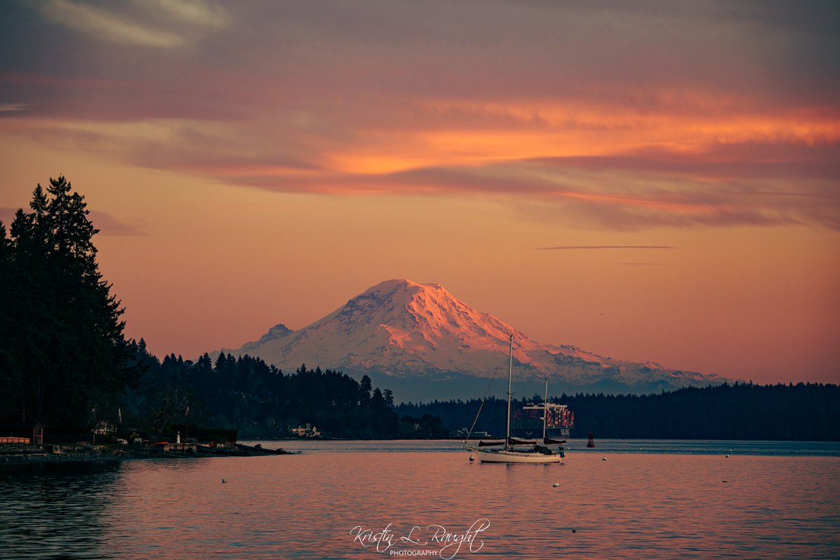 Kristin L. Raught Photography tweet media