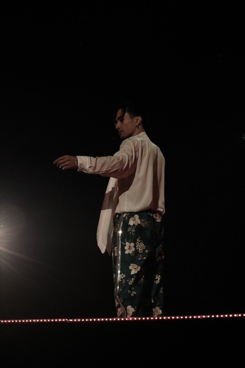 exilelive_acc's tweet photo. 𝙀𝙓𝙄𝙇𝙀 𝙋𝙝𝙤𝙩𝙤
______ #橘ケンチ #KENCHI
@kenchi_official
ticketbook / ローチケ先行受付は
2/8(日)23:00まで💥
────────✧─────────
#PERFECTYEAR 2026 に開催される
#EXILE 3年半ぶりの #東京ドーム 公演
𝐄𝐗𝐈𝐋𝐄 𝐋𝐈𝐕𝐄 𝟐𝟎𝟐𝟔 𝐓𝐇𝐄 𝐑𝐄𝐀𝐒𝐎𝐍
〜 𝐏𝐄𝐑𝐅𝐄𝐂𝐓 𝐘𝐄𝐀𝐑 𝐒𝐩𝐞𝐜𝐢𝐚𝐥 〜
2026.4.21 Tue OPEN 16:00 / START 18:00
2026.4.22 Wed OPEN 15:00 / START 17:00
@ 𝗧𝗢𝗞𝗬𝗢 𝗗𝗢𝗠𝗘
ticketbook先行
https://t.co/DNHiFjTCfA
ローチケ先行
https://t.co/hMX5WNycIN