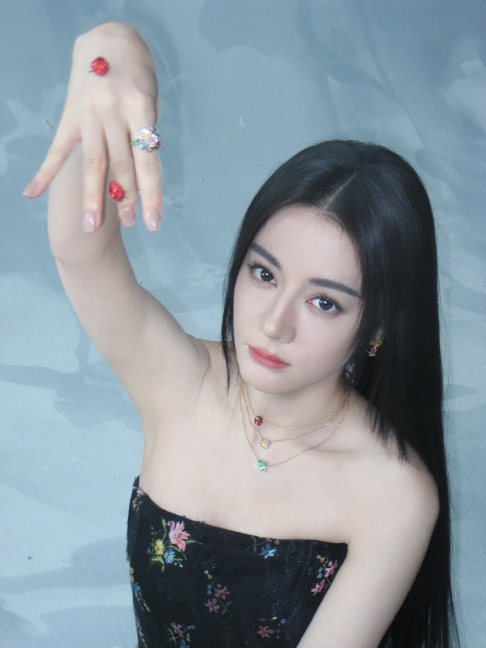 เอ็นดูความ Ladybugs 🐞🫶   
#Dilraba #ตี๋ลี่เร่อปา #迪丽热巴