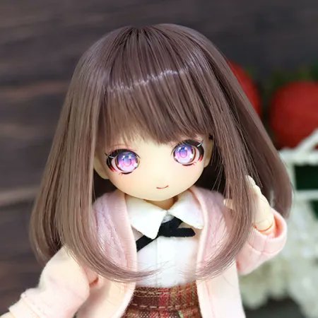 DOLLCExNETSHOP's tweet image. 4inchウィッグ「ソフトボブ」胡桃染/絹鼠が少数再入荷しました！
内巻きのナチュラルな髪形でとても使いやすいヘアスタイルになっています🎀
ぜひチェックしてみてください💫
doll.shop-pro.jp/?mode=grp&amp;amp;gid=…