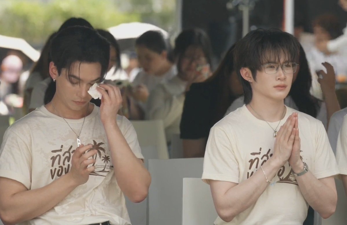 mziqxn's tweet image. พี่แม้กเหงื่อออกเต็มตัวเยย ร้อนมากช่ายม้ายฮือ ส่วนน้องณฐนั่งชิวๆเยยกั้บ

Your Third Worship

#บวงสรวงที่สามของเธอ