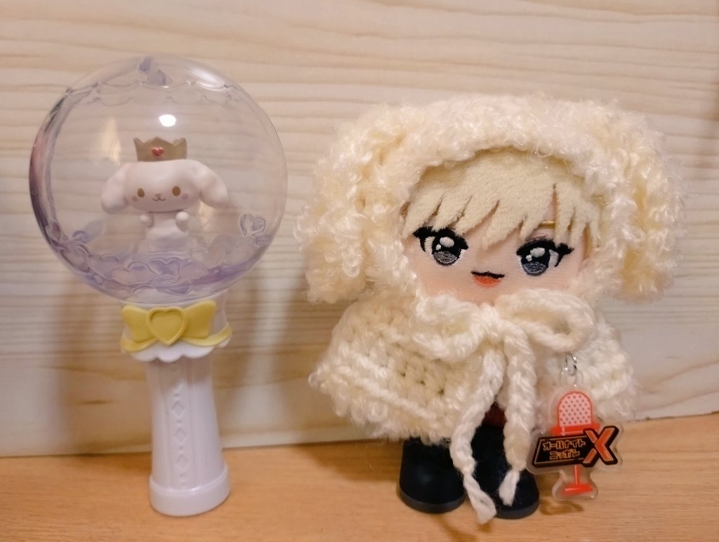 瑠姫くんはRURUのペンライトを手に入れた✨ #白岩瑠姫 #瑠姫くんぬい