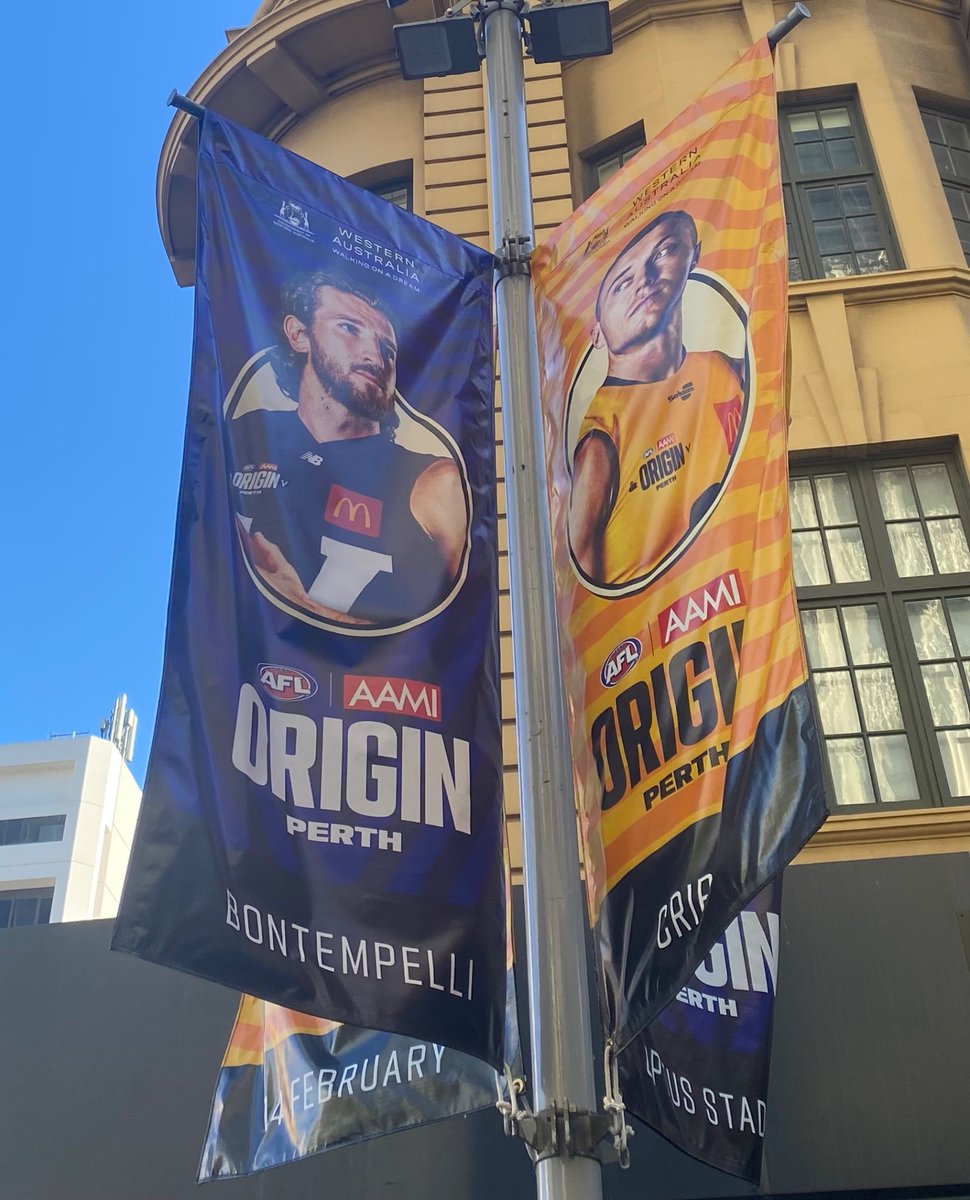 Zeus_Cricket's tweet image. Digging this advertising campaign 👍
#AFL #Origin #WAvVIC #Perth @WAGovernment @CityofPerth