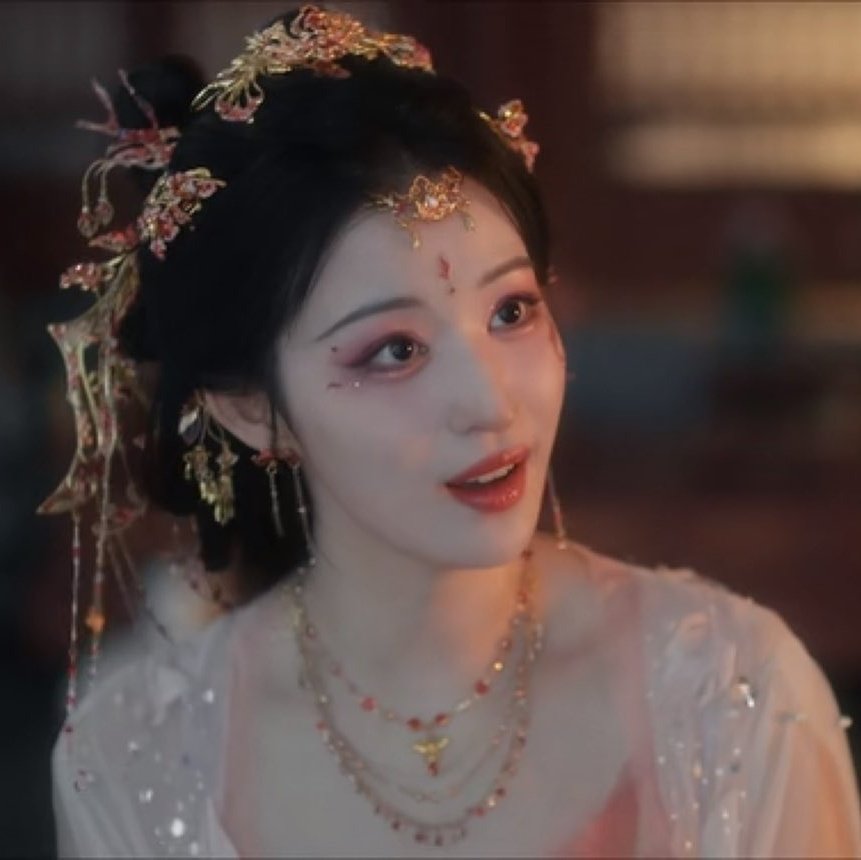 wcrated's tweet image. blah, blah, blah... proper name, place name... backstory stuff...