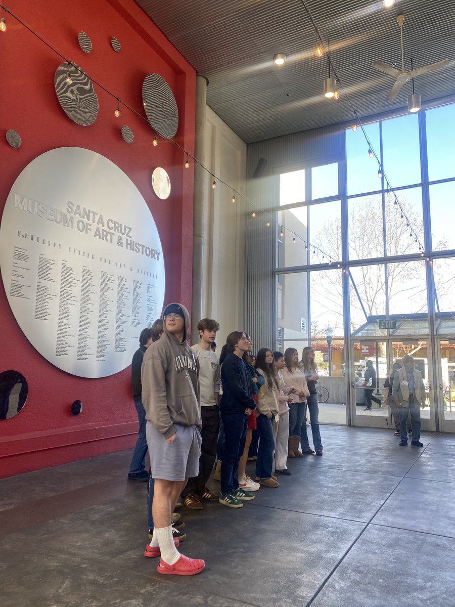 The Dickens Project tweet media