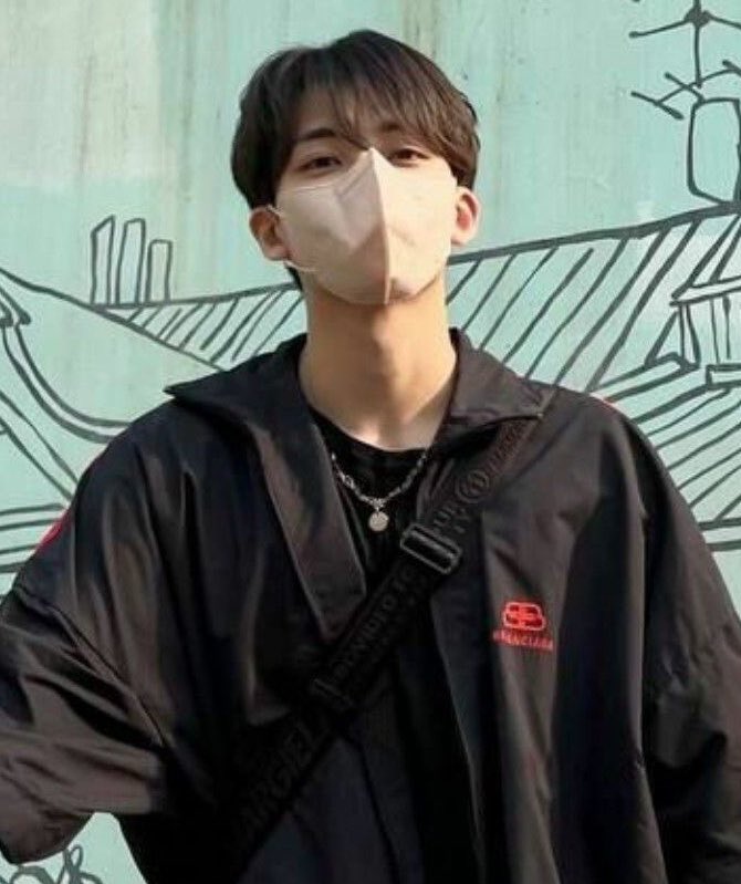 smolbun10_'s tweet photo. his eyes speak for themselves https://t.co/1NXcmU3KaB
