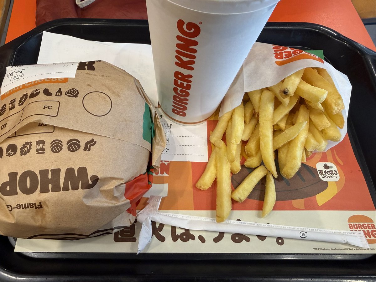 _mayooo_'s tweet image. 健康診断終わり