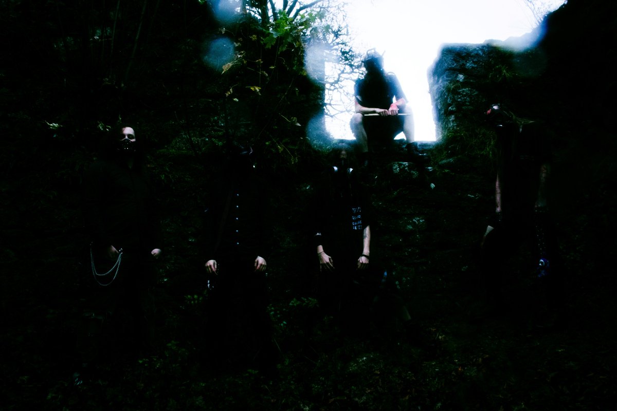 Mad About Rock: DeathAssault Unleash New Single &amp; Video 'Falling D... madaboutrock.co.uk/2026/02/deatha…