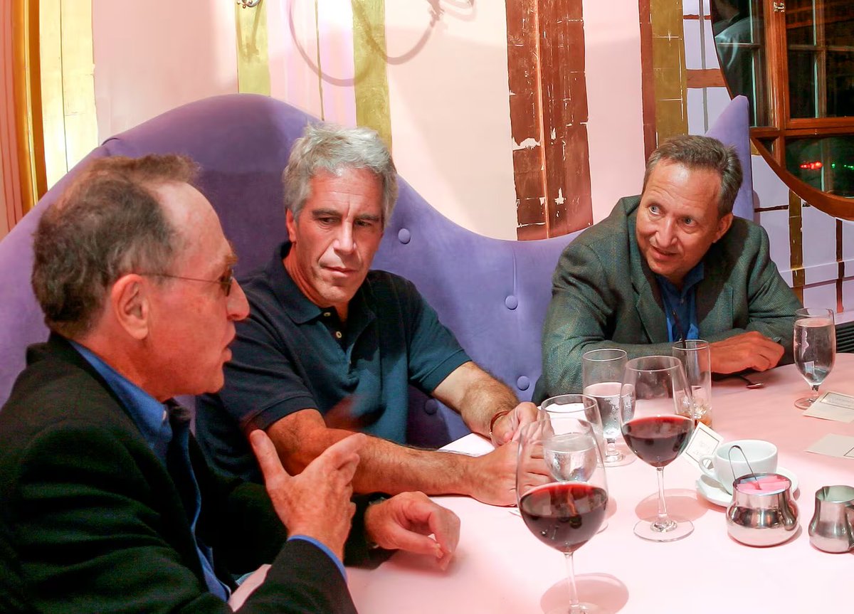 Epstein’ın 2017’de Harvard’ın eski rektörü, ekonomi profesörü Larry Summers’a Türkiye’deki kur kriziyle ilgili yazdığı mailler ortaya çıktı: 

“Kur meselesini konuşmak için Türk Merkez Bankası’yla çalışmak ister misin? Onlara 250 bin dedim.”

serbestiyet.com/haberler/dunya…