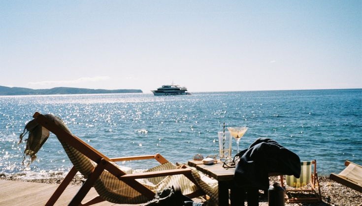 𝒍𝒖𝒏𝒂 tweet media