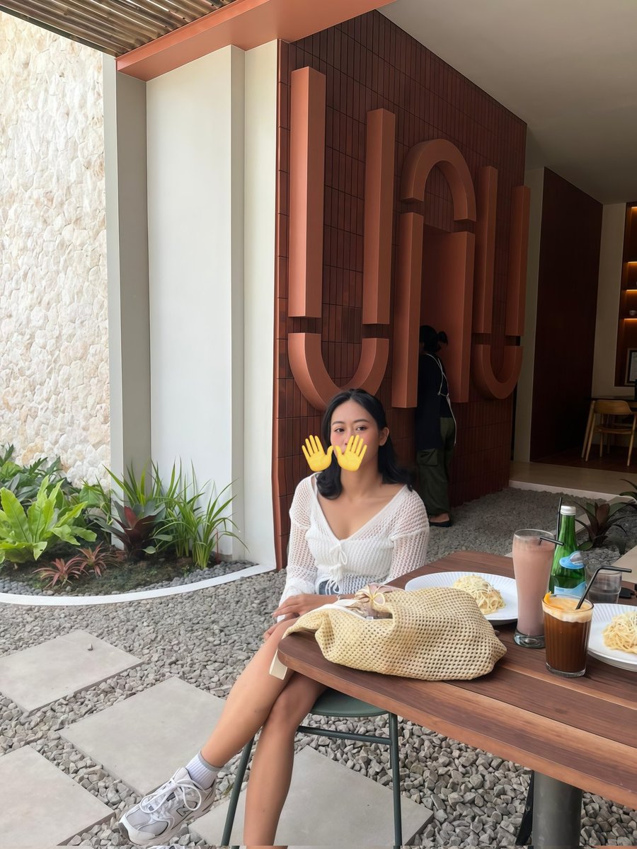 dii4nee's tweet image. ngantuk blm bobo