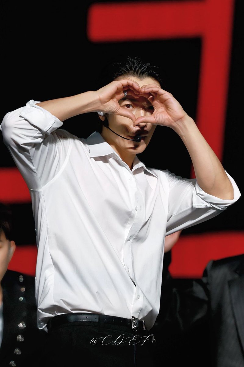 DailyDonghae's tweet photo. #동해 #DONGHAE https://t.co/b50yFXUD0Q