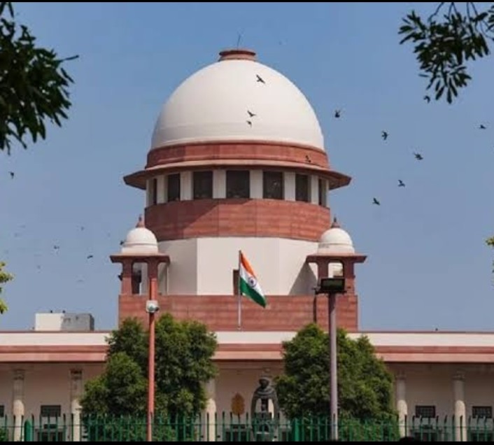 आपकी नजर में सबसे धीमी चाल कौन चलता,
__________________________
"कछुआ या सुप्रीम कोर्ट"