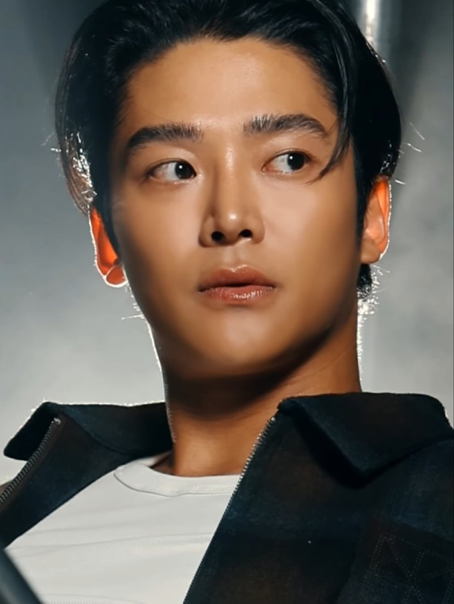 Calvin Klein X ROWOON ✨
　　Behind Film 🎥

🎬️映画ラストマン🔫💕
 ― FIRST LOVE ―🌹

観終わったと思ったら…
やばっ (⁎˃ᴗ˂⁎)♡♬*ʜᵅᵖᵖᵞ*♪

youtu.be/UHIb2LLrHW0?si…

#ROWOON #ロウン #로운 
#김석우 #KimSeokWoo 
#金路云 #金路雲 #CalvinKlein