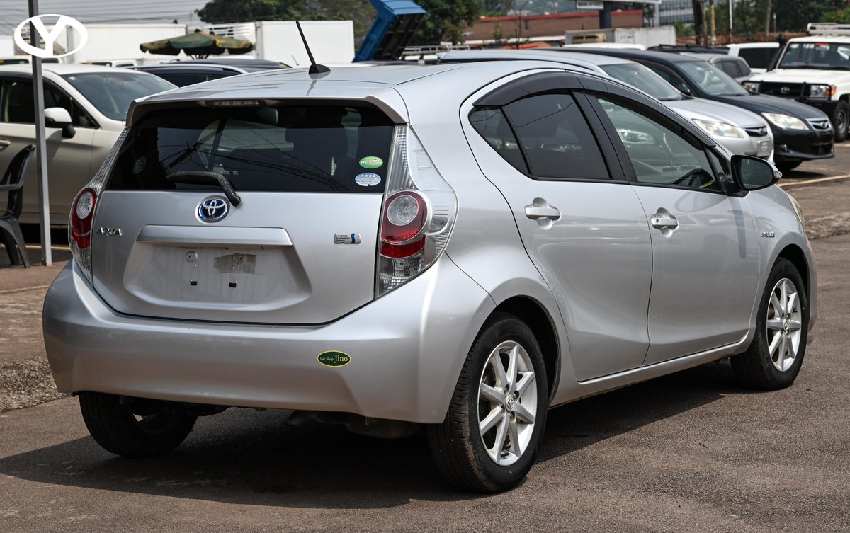 yuasatrading's tweet photo. Toyota Aqua 2012 Hybrid 🚗♻️
1.5L hybrid, super fuel-efficient, smooth &amp; easy to maintain.
Perfect for Kampala traffic and daily commuting.

#YuasaLtdUg #ToyotaAqua #Hybrid #FuelSaver https://t.co/X0h8tUC6tD