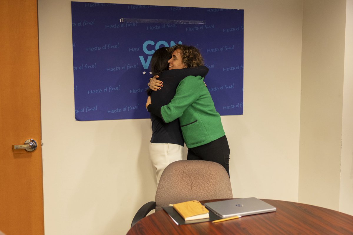 DolorsMM's tweet image. Ayer fue uno de los momentos más emocionantes de mi vida política.

Pude abrazar a @MariaCorinaYa, una  líder moral cuya lucha es inspiración y fuerza para todos los que ansían la democracia en el mundo.

El @ppopular estará siempre a tu lado hasta que la libertad triunfe.