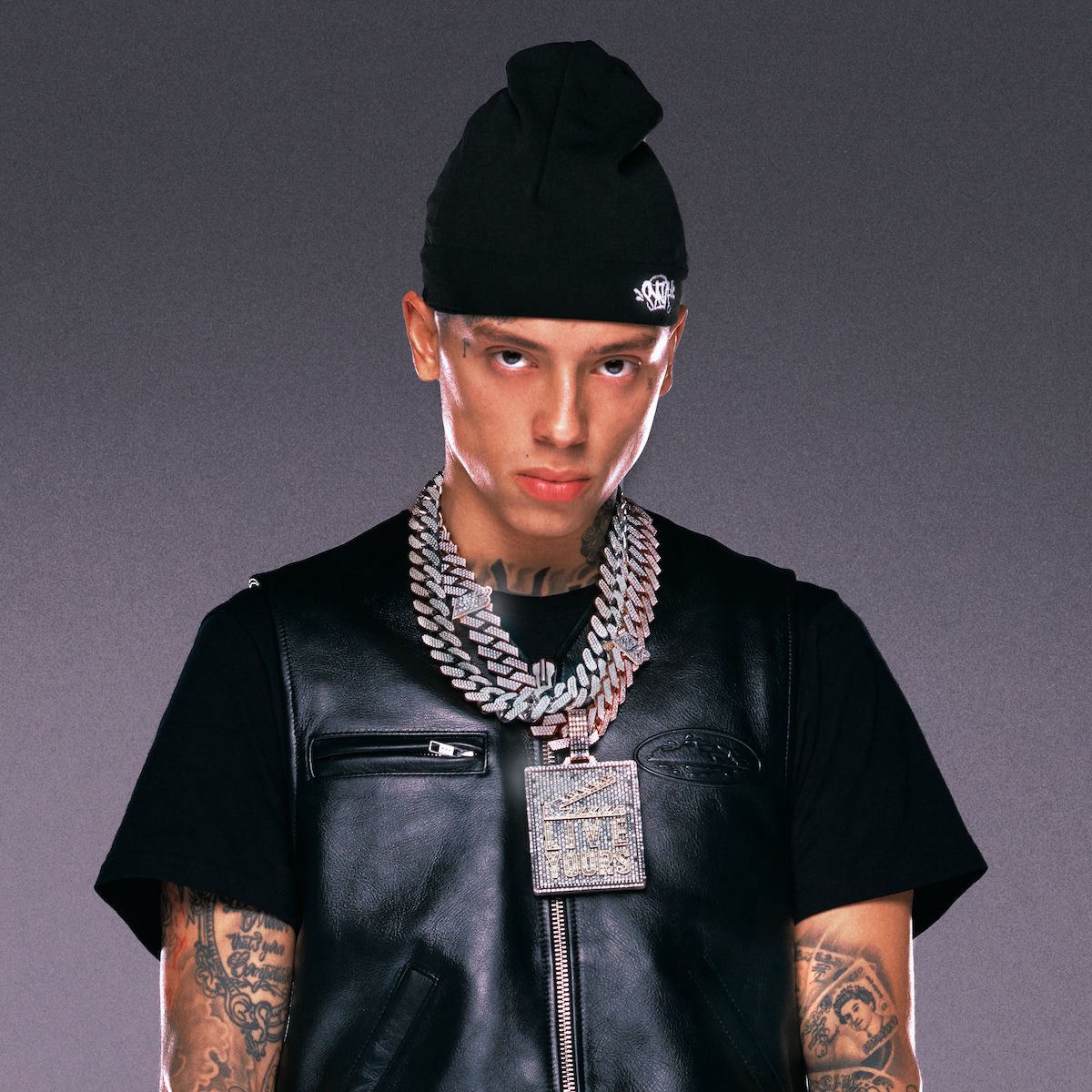 ImpactMediaFR's tweet image. 🇬🇧☪️🕋 FLASH 

Le rappeur Central Cee a annoncé cette nuit s’être converti à l’islam.

(Live)