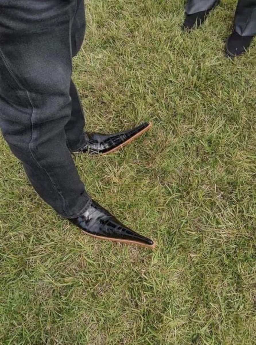 “What team do you support?”

“Nobody mate, I’m more of a rugby man”