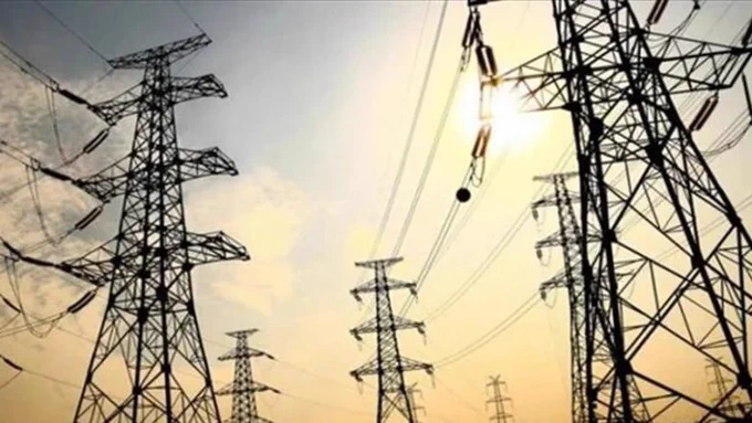 قطع دوباره برق وارداتی اوزبیکستان به دلیل توفان شدید؛ افغانستان تاریک شد!