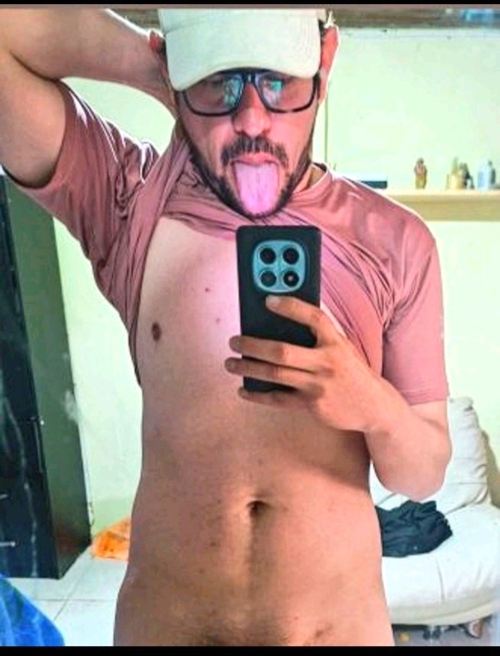 Arrecho y con este clima ,🌧️🌧️⛈️