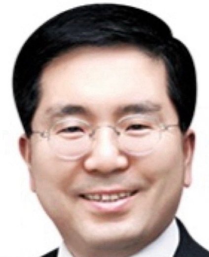 "50억 뇌물 받고 고민하시는 분~ 내게 오세용~~"

오세용 개판사 드림