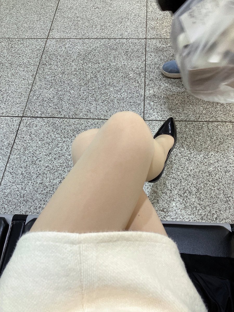 hellojeeeun's tweet image. 번쩍번쩍🖤