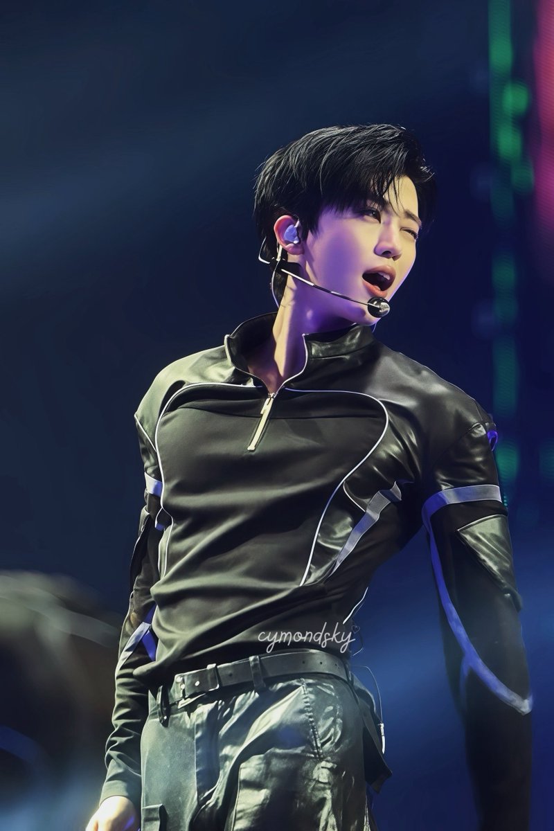 the magic of his wink makes me freeze 🔮❄️ #JAEMIN #재민 #나재민