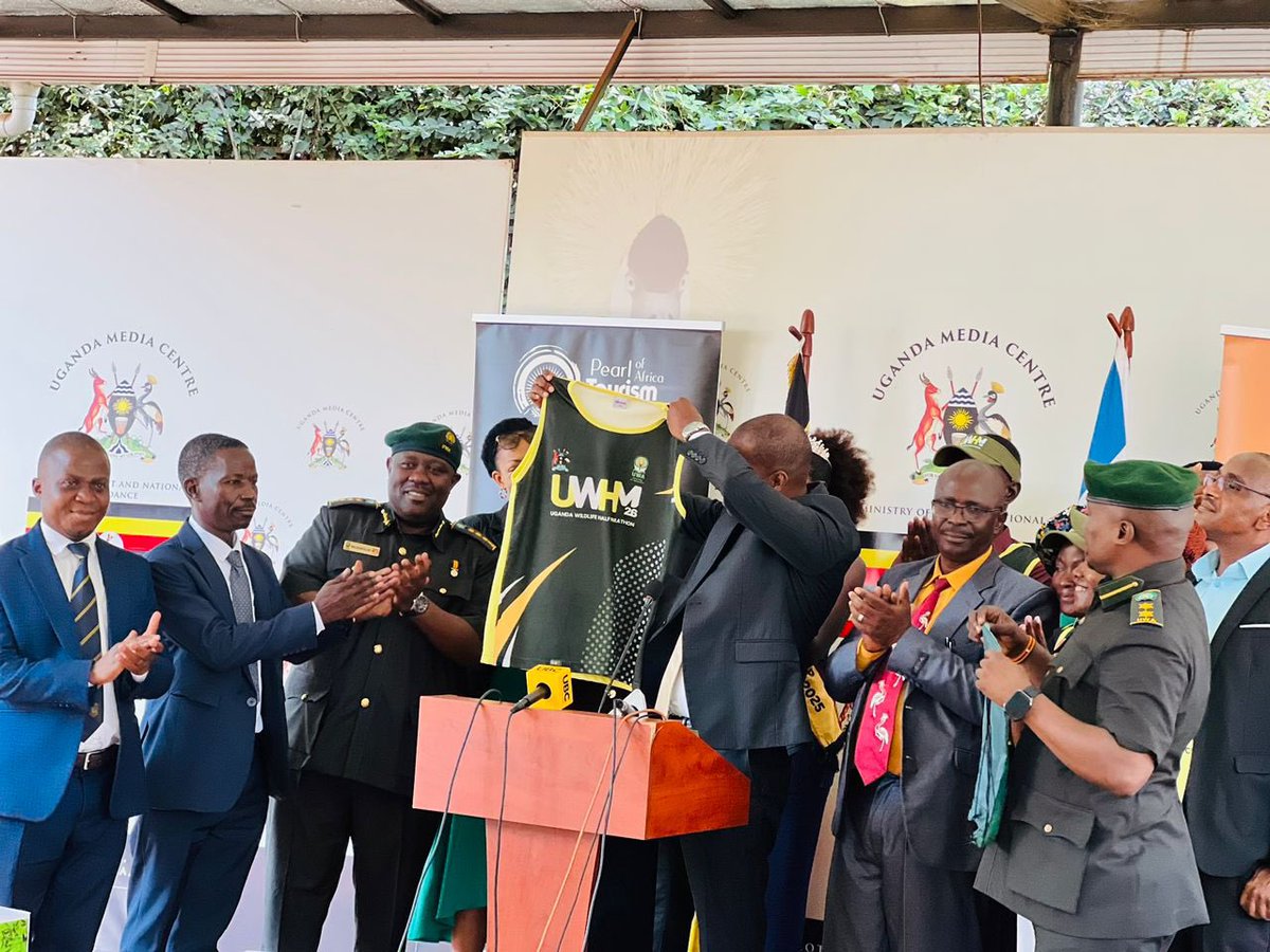 BJacquie_P's tweet photo. The Uganda Wildlife Half Marathon #UWHM2026 kits are now available.

🎽 Kit Packages:
Gold – 50k: Vest, cap, kit bag, bib & medal
Bronze – 30k: Vest, bib & medal
Children – 30k

📍Pick up from: UWA HQ, Sheraton Tourism Office, UWEC–Entebbe Zoo, UTB Offices & Wildlife Clubs of Uganda.

#UWHM2026 #WWD2026