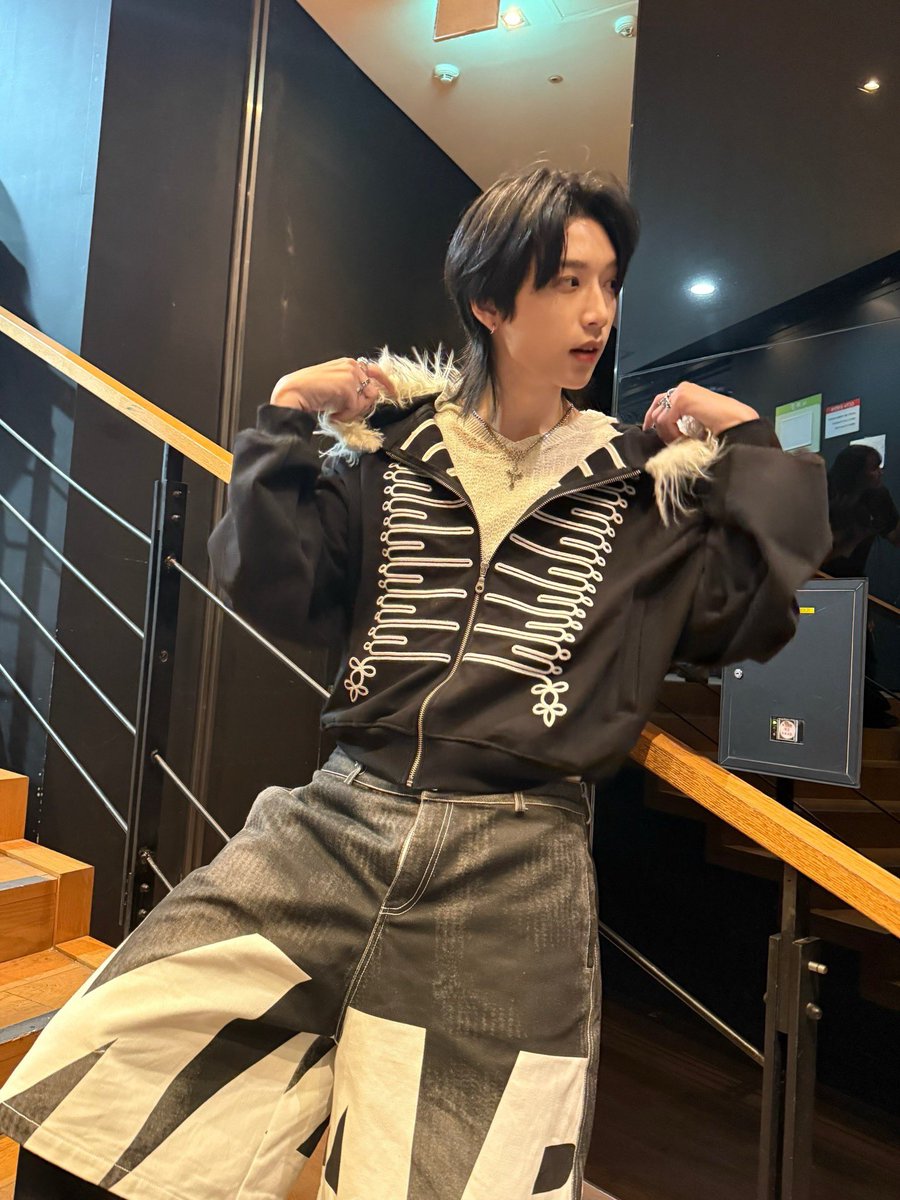 polyprimroses's tweet image. ทุกอย่างมีเฉลย