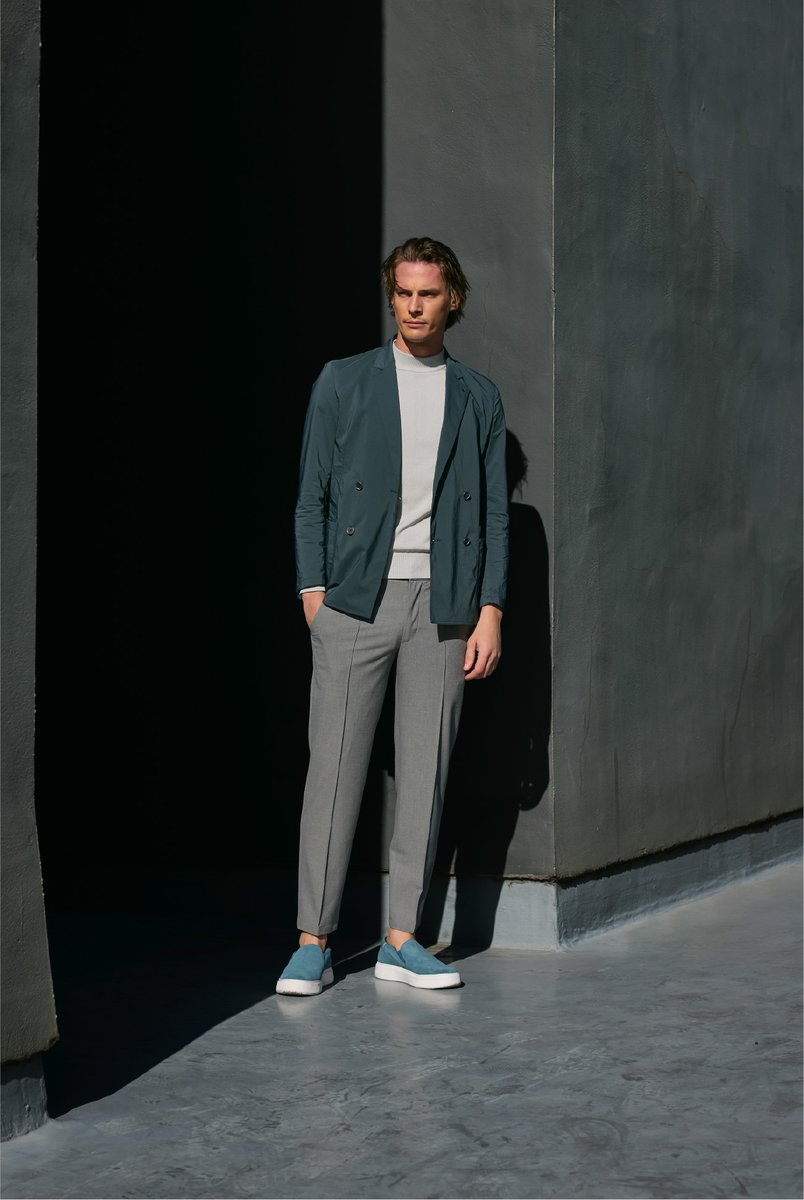 春の新作アイテム】 人気のナイロンストレッチから、今季より同素材初