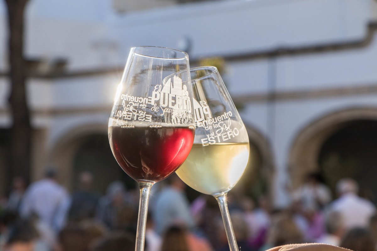 TurismoElPuerto's tweet photo. Ya tenemos fecha para la Jornada Gastronómica de @esteroysal y será el próximo 3 de octubre de 2026, que se celebrará en un nuevo escenario, en los jardines de #BodegasCaballero #ElPuerto 🧂🐟🎣🍷🍢🍡

Entradas ya a la venta y más info 👉https://t.co/SkbkODtlVs https://t.co/AtLGz0QdJ1