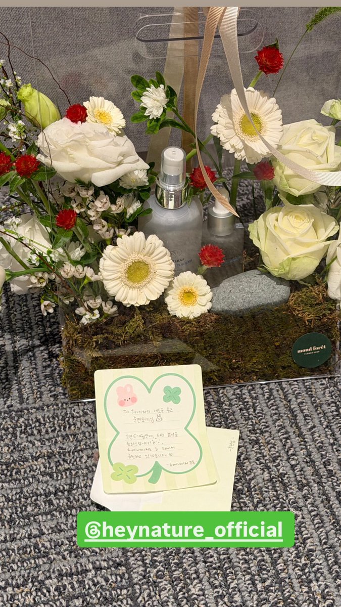 knockknock0408's tweet image. SUHO ins