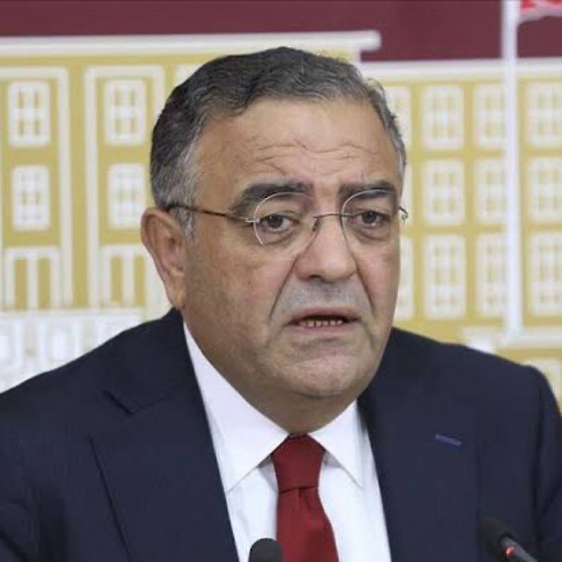 Sezgin Tanrıkulu:

“Irkçılığa dayalı Atatürk milliyetçiliğine son vermek için CHP’deyim.”