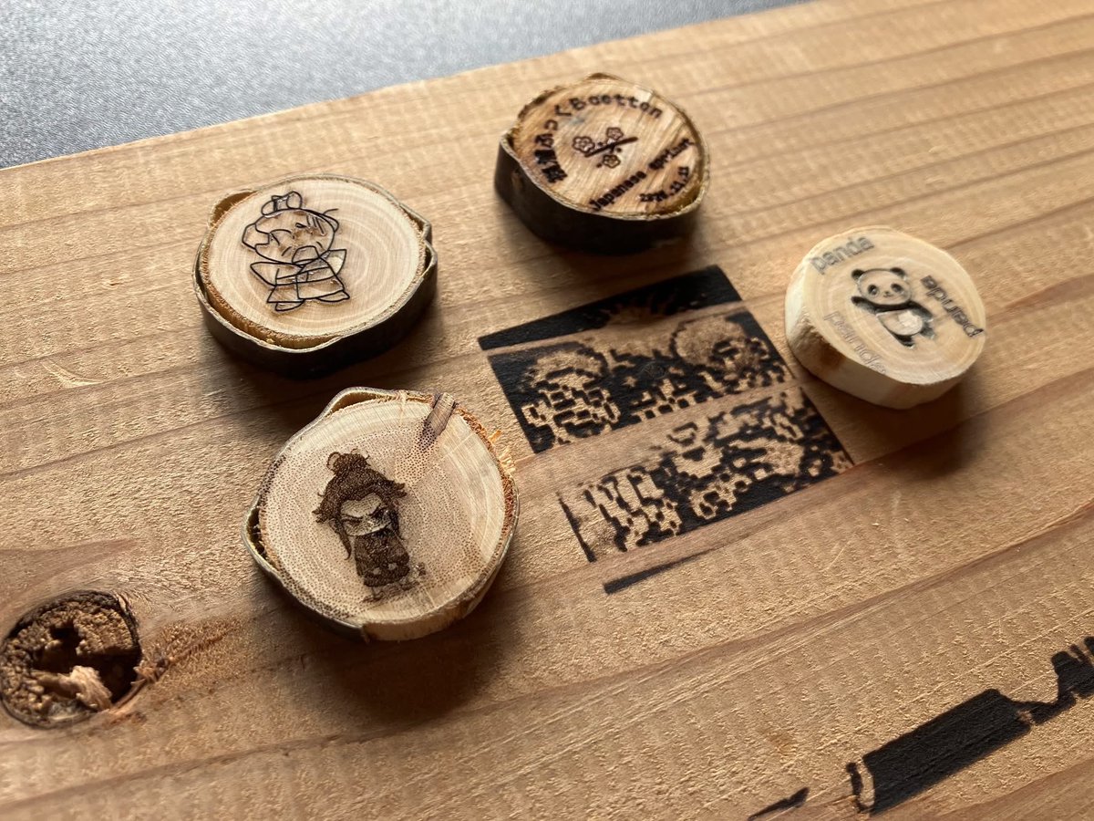 syaru24's tweet photo. ビジコンの賞金で、賞金額ぴったりのレーザー加工機を購入しました。西播磨ファブラボさんでアレコレ教えていただき、今日は家で実験しました。
昨日は実家で枝の切断と研磨、購入した機械が半日で電源入らなくなったり。一歩進むごとに色々あるけど、ちゃんと物理的な手応えが返ってくるのは嬉しい。 https://t.co/vYa2cjHjl6