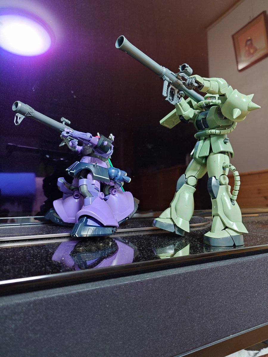 cantomo_'s tweet photo. 息子にせがまれて20数年ぶりくらいにガンプラ作った。やっぱり楽しいね。
#おうち時間 
#プラっとガンプラシェア https://t.co/OtafexTr15