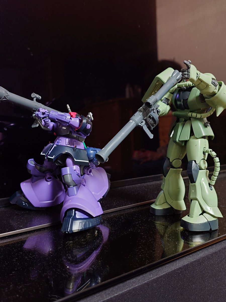 cantomo_'s tweet photo. 息子にせがまれて20数年ぶりくらいにガンプラ作った。やっぱり楽しいね。
#おうち時間 
#プラっとガンプラシェア https://t.co/OtafexTr15
