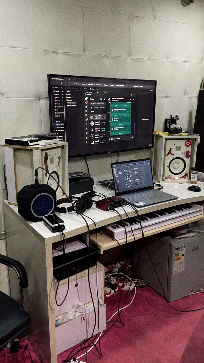 Prod_Smvke's tweet photo. I literally forget about everything else when i’m here https://t.co/B5b7WDukDg
