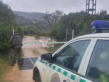 #AgentesMedioambientales de <a href="/AndaluciaJunta/">Junta de Andalucía</a> fundamentales ante la #borrascaLeonardo.
Sus intervenciones han favorecido la coordinación con otros servicios de emergencia, asegurando la respuesta conjunta y eficaz frente a este episodio meteorológico severo.
aeafma.es/gabinete-de-pr…