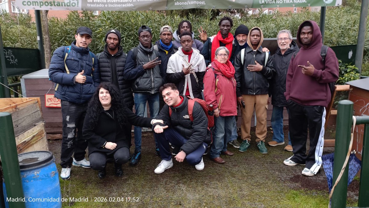 Compostaje Comunitario Hortaleza tweet media