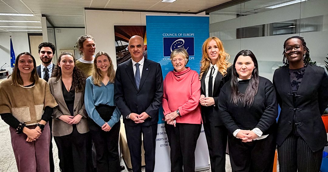 alain_berset's tweet photo. Inspired meeting Belgian civil society @coe Brussels Office. You are often the first place where young people engage with democratic life. Your attentiveness to their concerns and your sense of responsibility matter greatly.
1/2🧵 https://t.co/Tm30tuzbN0
