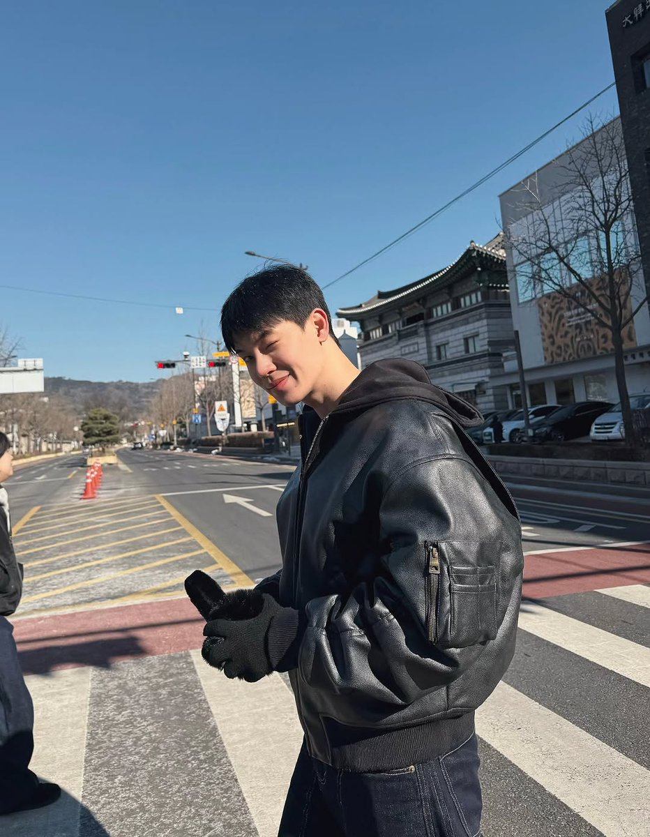 WanaAnanYW's tweet photo. ก็ต้องยอมรับว่าเมนเราหล่อมากจริง ๆ https://t.co/vJkqSDfzE6