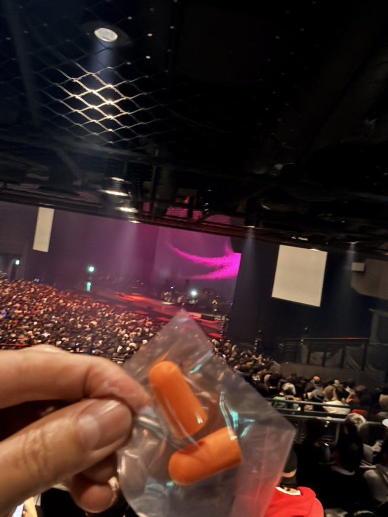 GallagherMiddle's tweet image. 13年振りの耳栓！
ワクワクすっぞ！
#mybloodyvalentine