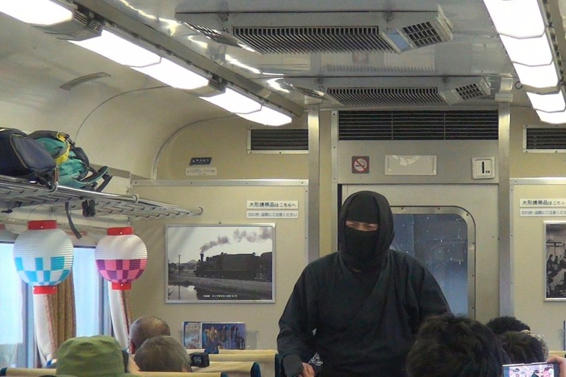 日光・鬼怒川温泉エリアを走る東武鉄道のSL大樹🚂
2026年2月20日（金）から23日（月・祝）までの4日間は、対象列車において「勧善懲悪！ あっ ぱれ日光！ＳＬ大樹珍道中～EDO WONDER TRAIN～」イベントが開催されます😆🎵

▼詳細はこちら
asaya-hotel.co.jp/blog/3502/

※画像は過去のものです