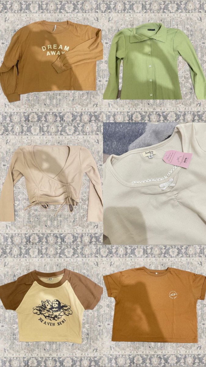 tinyipaws's tweet image. hi aku jual baju ku yang minat tawar aja 💕