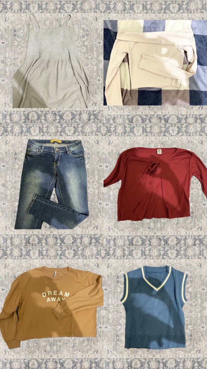 tinyipaws's tweet image. hi aku jual baju ku yang minat tawar aja 💕