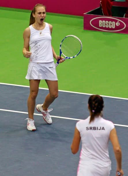 JJ Defender1 tweet media